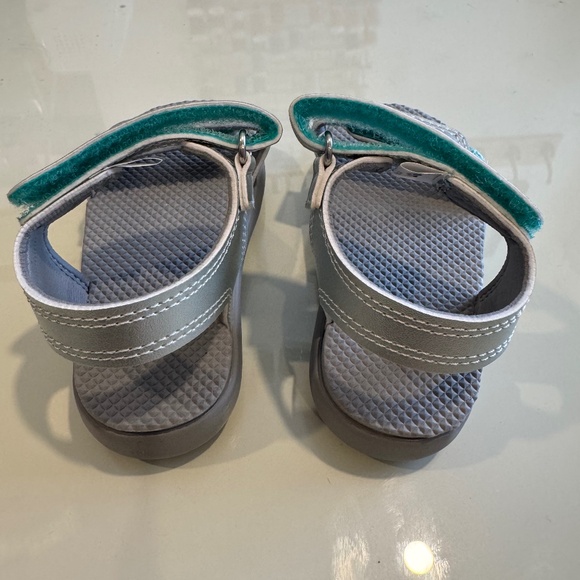 Ten Little Sandals - Picture 3 of 3